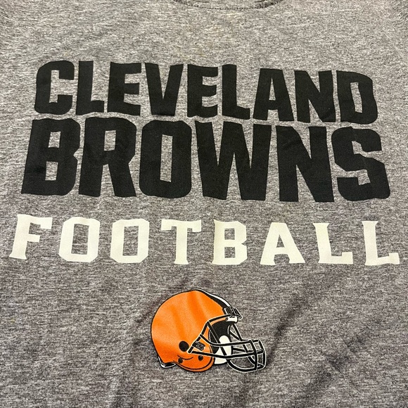 Team Athletics NFL Cleveland Browns T-Shirt - Picture 3 of 4